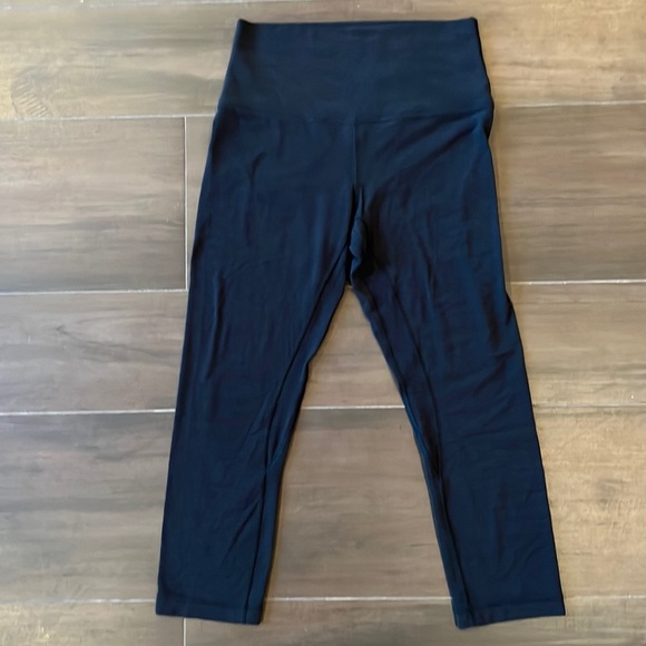 lululemon Align™ High-Rise Crop 21" in Black - Picture 1 of 7